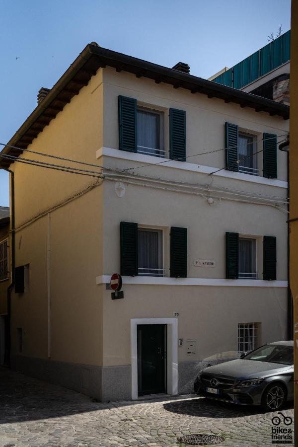 Monolocale Le Rondini Centralissimo Pesaro Eksteriør bilde